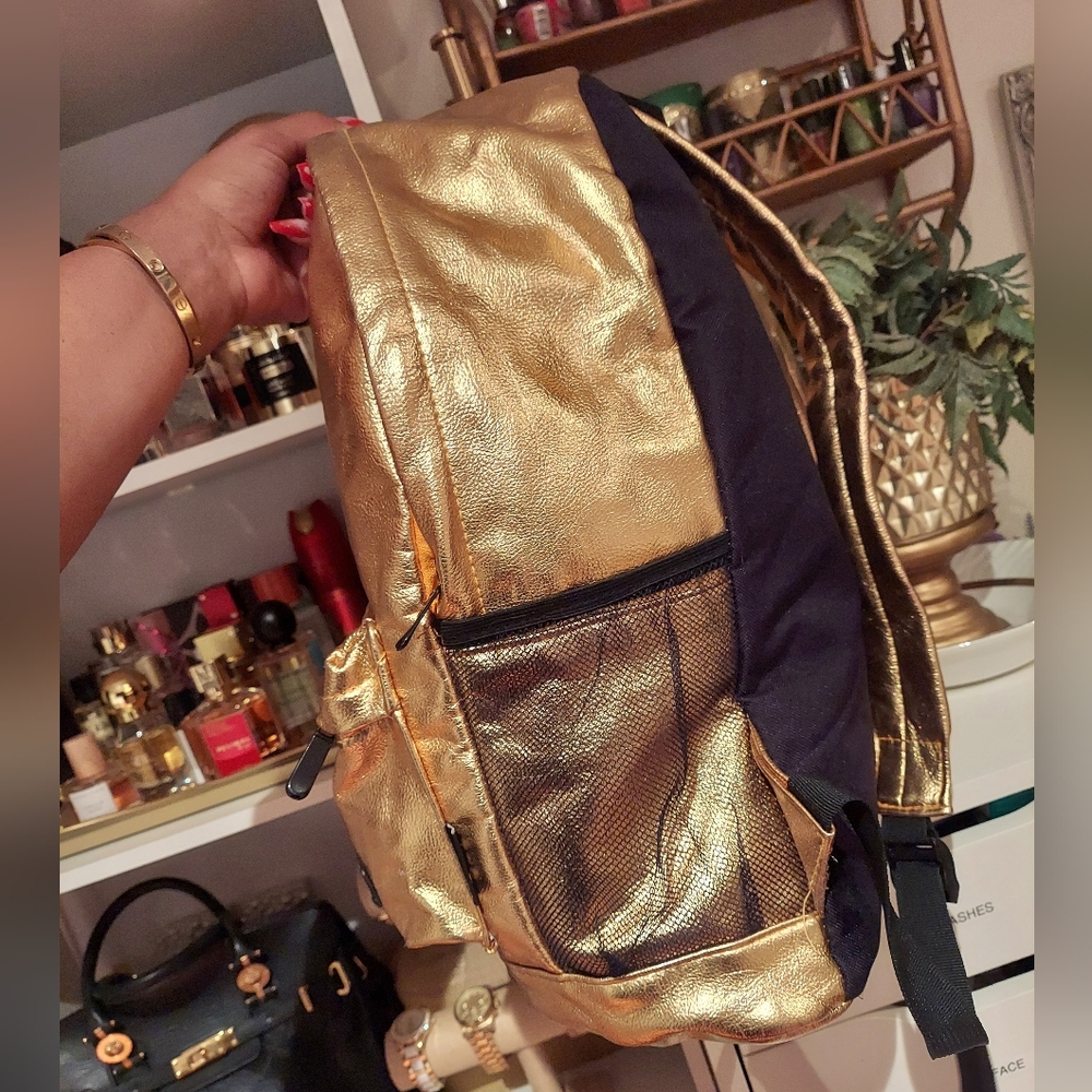 Gold backpack - Picture 3 of 15
